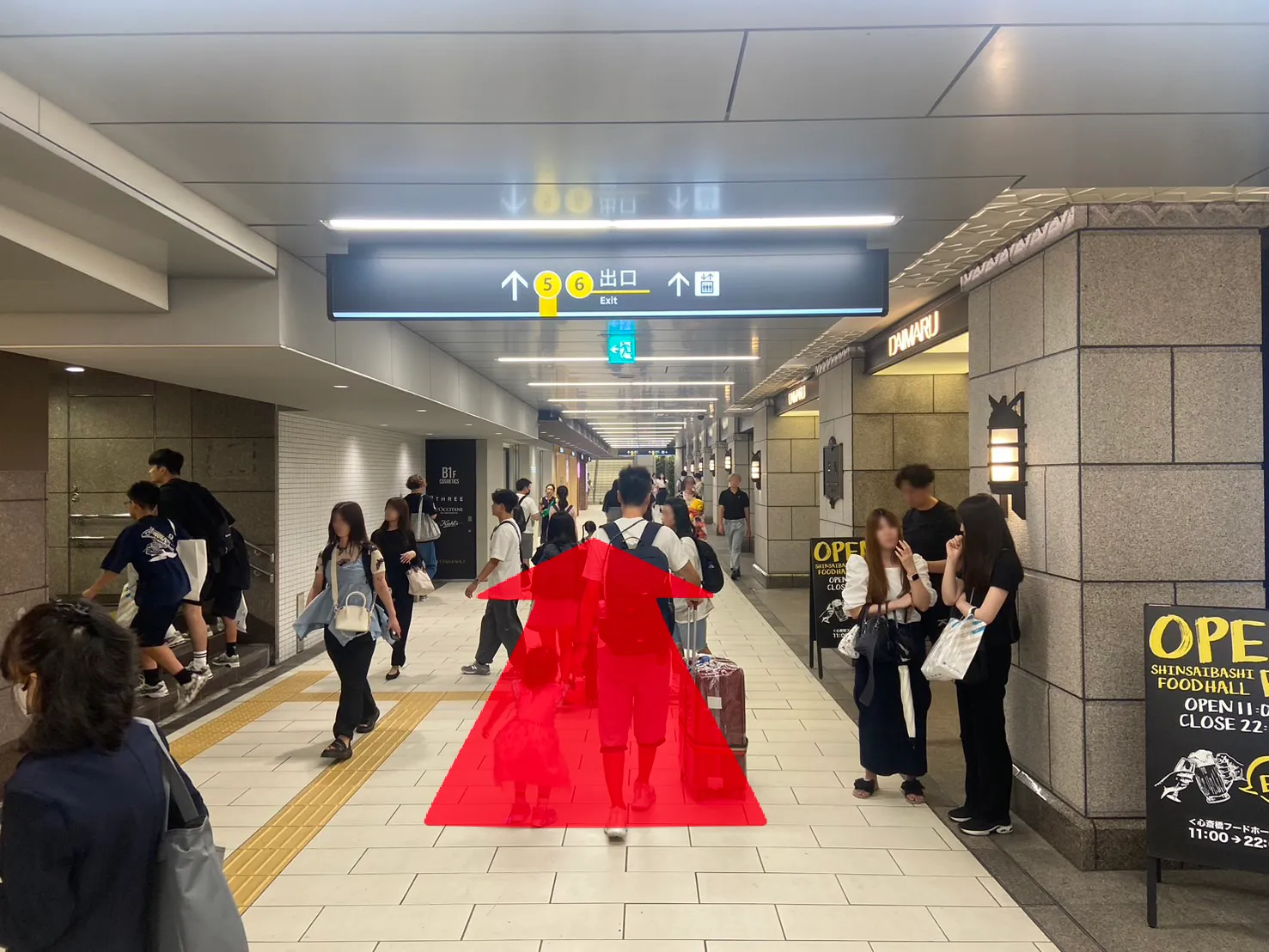 心斎橋駅からの行き方①